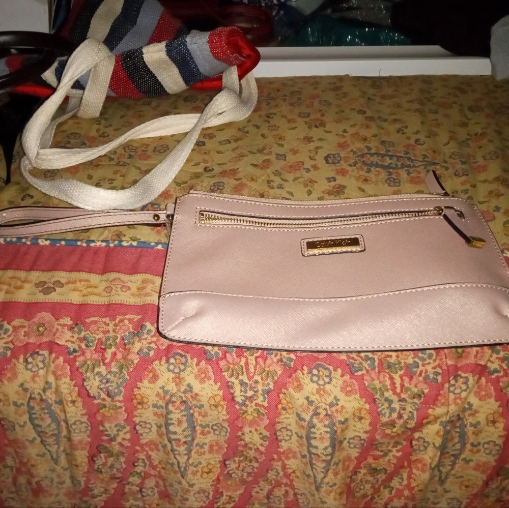 Calvin Klein wristlet - Picture 8 of 8
